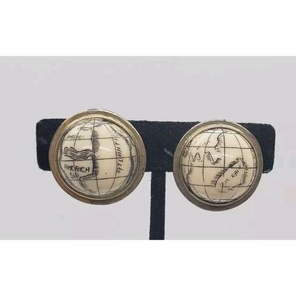Vintage Earrings Clip 60s World Globe Travel Earth Souvenir Signed Marvella - Picture 1 of 10